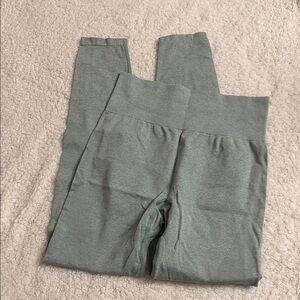 PINK Victoria's Secret Sage Leggings